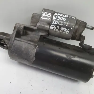 Mercedes Sprinter 906 3.0 CDI V6 ROZRUSZNIK bosch 0001115076