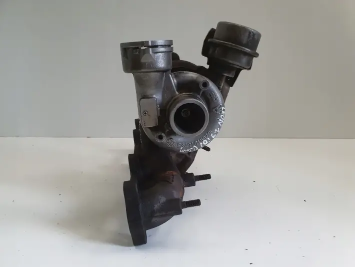 VW Bora 1.9 TDI TURBOSPRĘŻARKA turbo 038253016N AXR 101KM