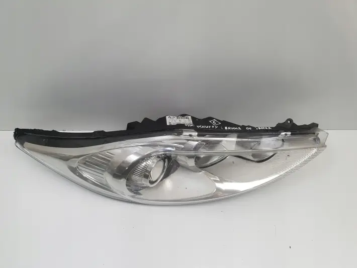 Ford Fiesta MK7 08-17r PRZEDNIA LAMPA PRAWA PRAWY PRZÓD anglik