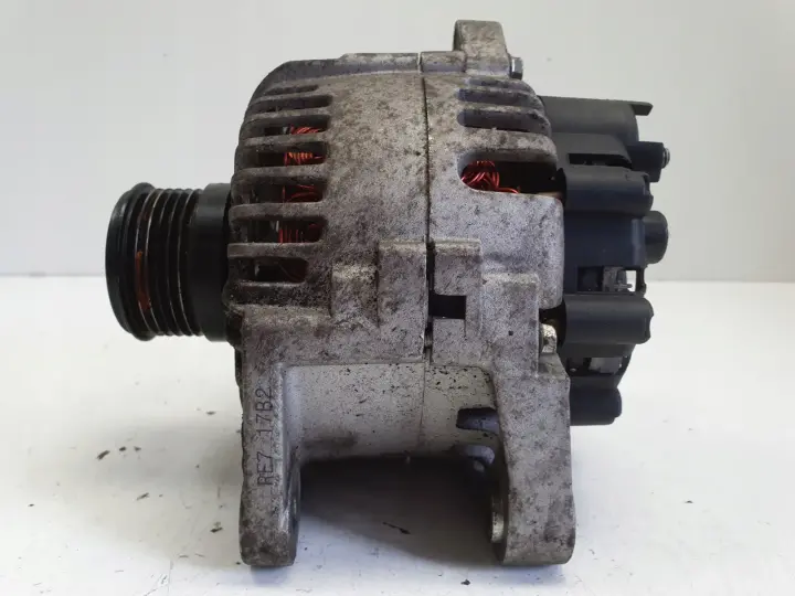 Renault Scenic II 1.5 DCI ALTERNATOR VALEO