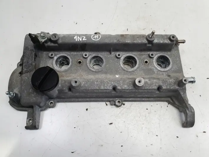 Toyota Yaris III 1.5 H POKRYWA ZAWORÓW 1NZ