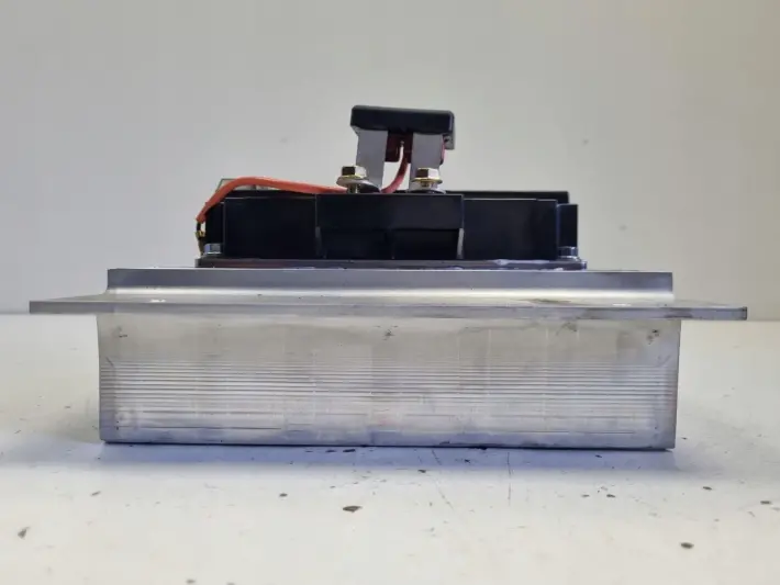 6524a066f2bd4034cb8a330c57b9b1b1