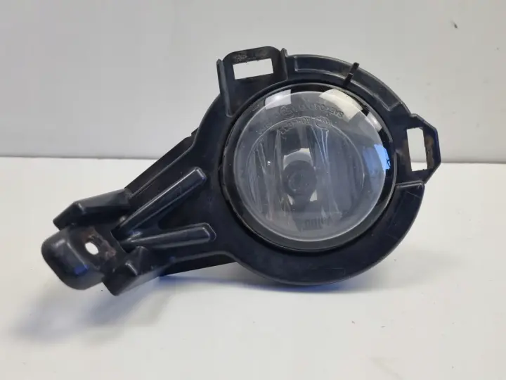 Nissan Juke PRAWY HALOGEN PRZECIWMGIELNY Ramka uchwyt 26150 8992B