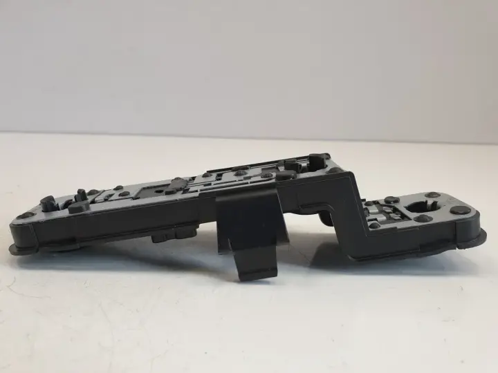 Nissan Almera N16 00-03r LEWY WKŁAD TYLNEJ LAMPY