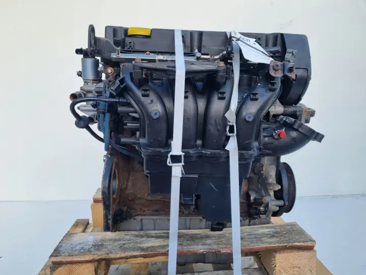 SILNIK KOMPLET Opel Zafira B 1.6 16V ładna kompresja Z16XE1