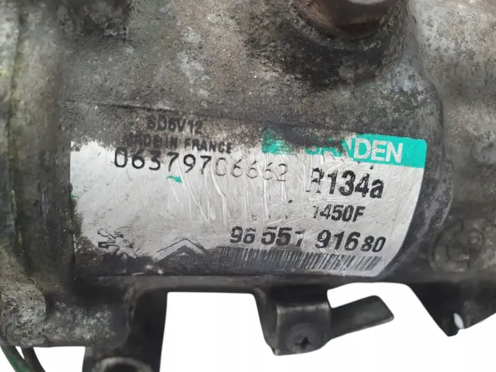 16779eb9c4f01075ec70364773e8ee7e