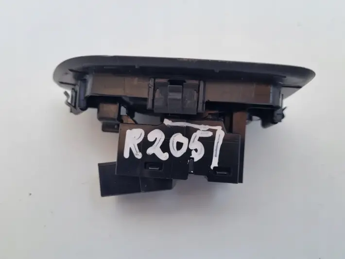 Volvo S90 II V60 II S60 III XC60 II PRAWY PANEL SZYB 31376458