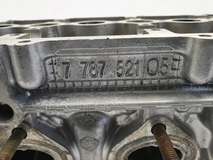 BMW E90 E91 2.0 D GŁOWICA CYLINDRÓW 778752105