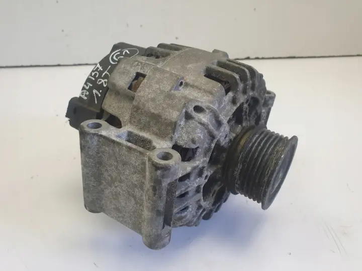 Audi A4 B7 1.8 T ALTERNATOR 0986046160 120A