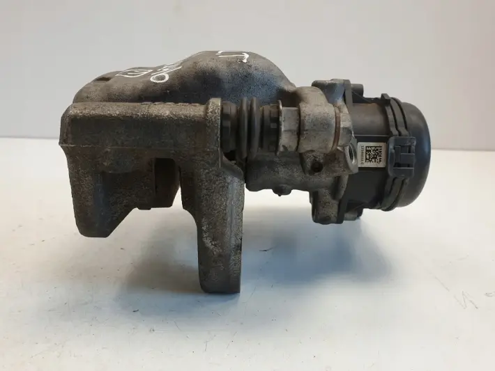 Mercedes W246 LEWY ZACISK HAMULCOWY lewy tył