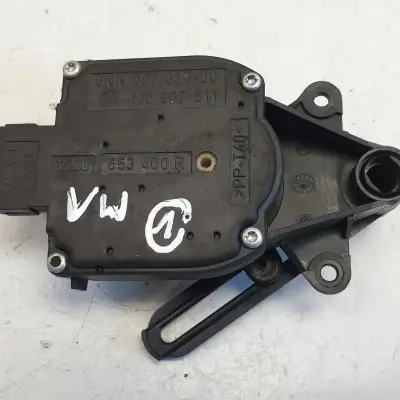 Vw Passat B5 SILNICZEK NAGRZEWNICY 1J0907511