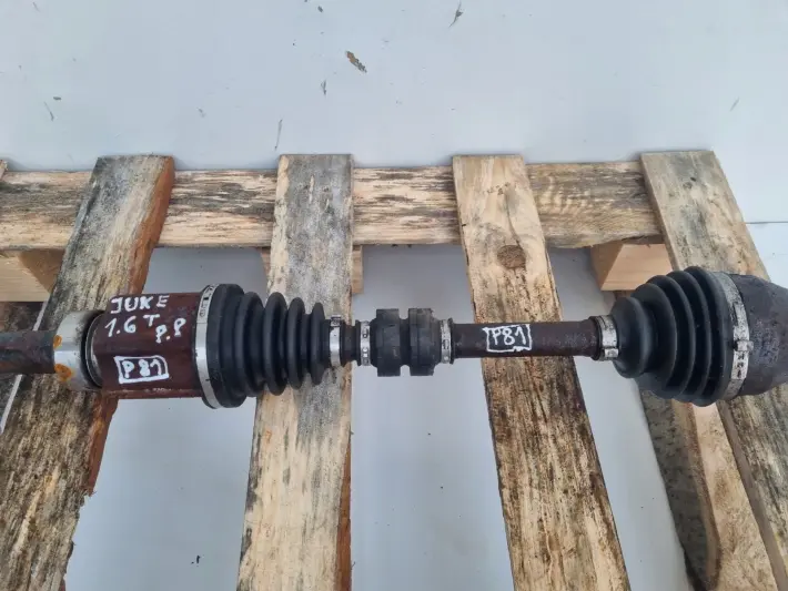 Nissan Juke 1.6 DIG-T PRAWA PRZEDNIA PÓŁOŚ półośka prawy przód Automat