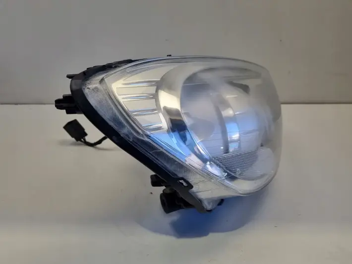 Volvo S60 II V60 10-13r PRZEDNIA LAMPA PRAWA PRAWY PRZÓD xenon 31299991