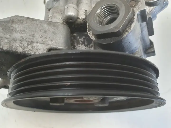 Land Rover Freelander 2.0 TD4 POMPA WSPOMAGANIA QVB101453