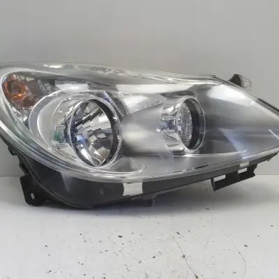 Opel Corsa D PRZEDNIA LAMPA PRAWA prawy przód anglik 13186384