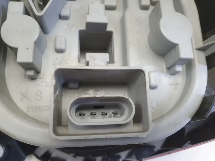 Fiat Bravo II TYLNA LAMPA LEWA lewy tył kierowcy