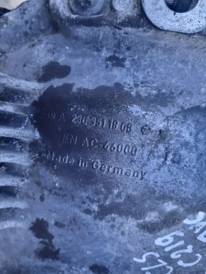 Mercedes C219 W219 3.0 CDTI TYLNY MOST dyfer DYFERENCJAŁ tył A2303511808