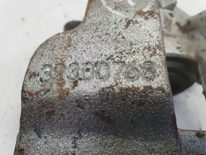 Polestar II PRZEDNI ZACISK HAMULCOWY lewy przód kierowcy 32300768