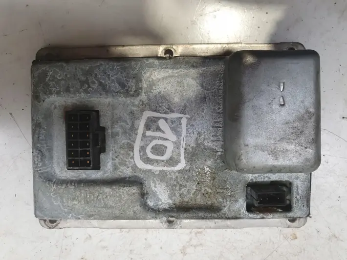 Volvo Renault Citroen Audi PRZETWORNICA Led Valeo 89032133 15 Pin