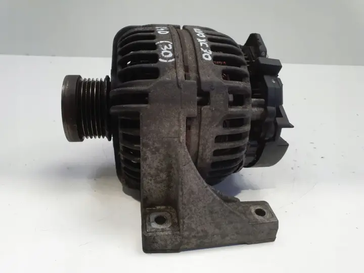 Volvo V70 III XC70 II 2.4 D5 ALTERNATOR 30667787