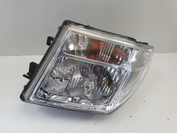 Nissan Pathfinder R51 Navara D40 III PRZEDNIA LAMPA LEWA LEWY PRZÓD xenon