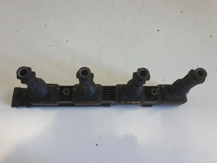 Opel Agila A 1.2 16V CEWKA ZAPŁONOWA 0221503015