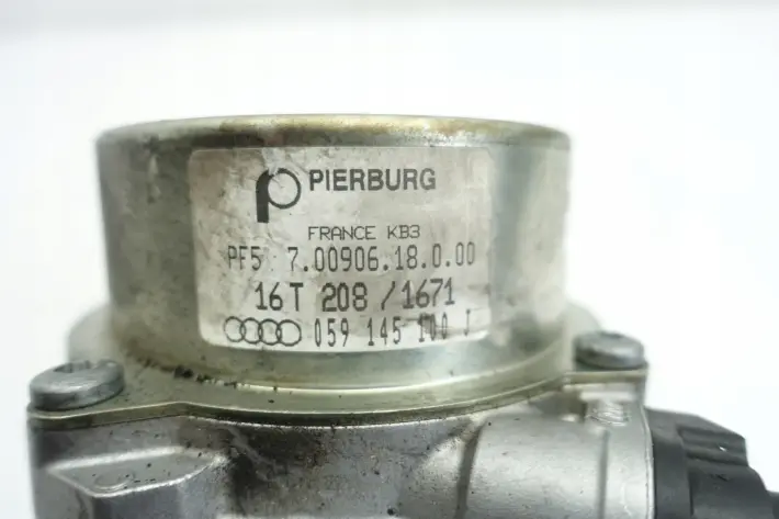 Porsche Cayenne 4.2 TDI POMPA VACUM 059145100J