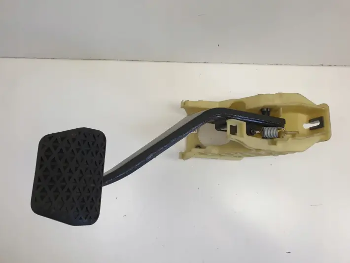 BMW X6 E71 MEDAŁ HAMULCA 6791900 Automat