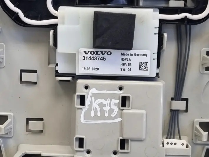 Volvo V90 II S90 II LAMPKA OŚWIETLENIA WNĘTRZA Kabiny 31443745