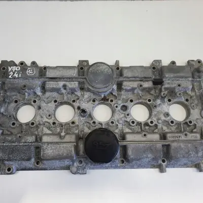 Volvo V70 I 2.4 i POKRYWA ZAWORÓW 1001671