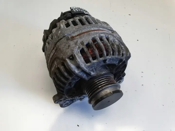 Audi A6 C5 1.9 TDI ALTERNATOR bosch 028903029Q 0124525010 140A