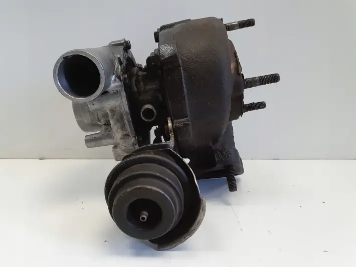 VW Golf III 1.9 TDI TURBOSPRĘŻARKA turbo 028145702D