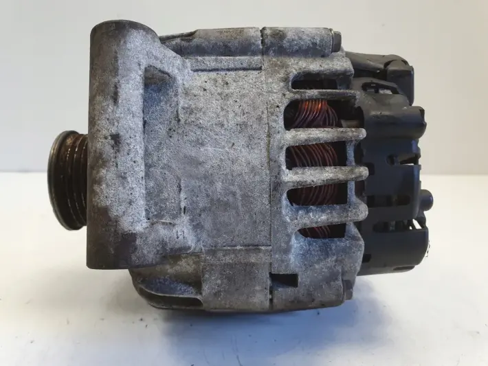 Peugeot 207 1.6 1.4 VTI ALTERNATOR V757651380 valeo 2605106A TG12C059