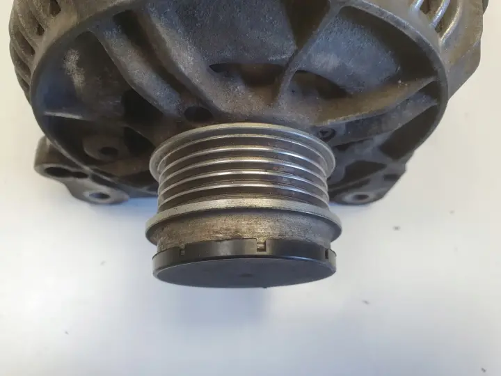 VW Passat B5 Audi A4 B5 1.9 TDI ALTERNATOR 0123515003 028903028 120A