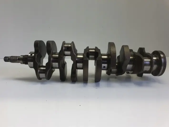 Volvo XC90 2.4 D5 163 KM WAŁ KORBOWY