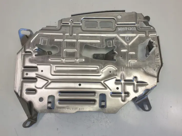 Mercedes W207 C207 A207 MOCOWANIE PŁYTA Stelaż