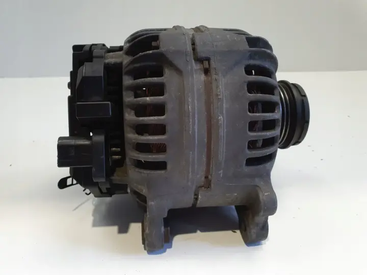Audi A4 B5 VW Passat B5 1.9 TDI ALTERNATOR bosch 028903029B 120A