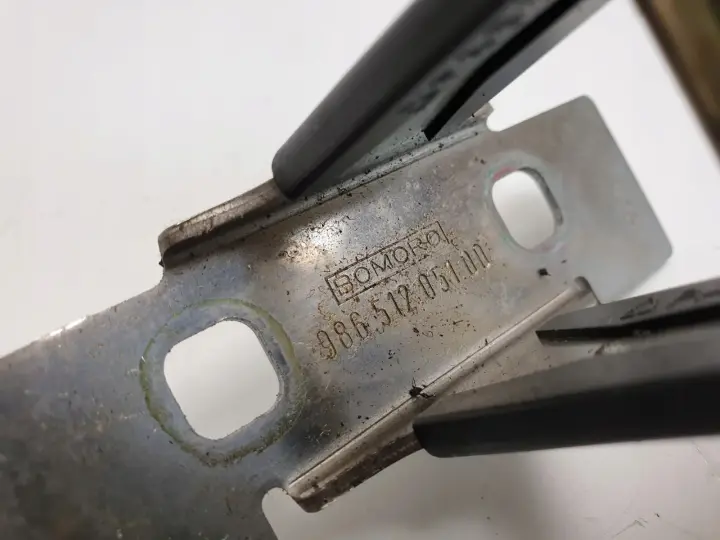 Porsche Boxster 986 RYGIEL TYLNEJ KLAPY Zamek