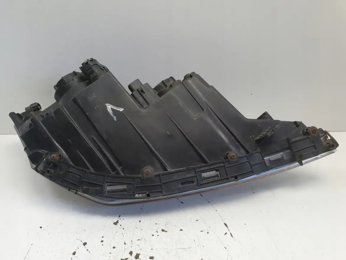 Ssangyong Kyron 07-14r PRZEDNIA LAMPA LEWA lewy przód EUROPA