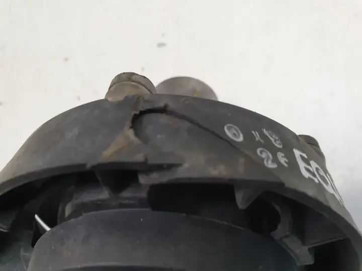 Chevrolet Equinox PRAWY PRZEDNI HALOGEN przód