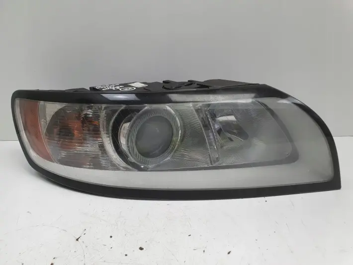 Volvo S40 II V50 LIFT PRZEDNIA LAMPA PRAWA prawy przód 0301237202 31265695