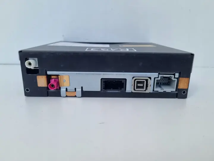 Volvo S80 II V70 III XC70 II ZMIENIARKA PŁYT CD 31285568AA 31285568