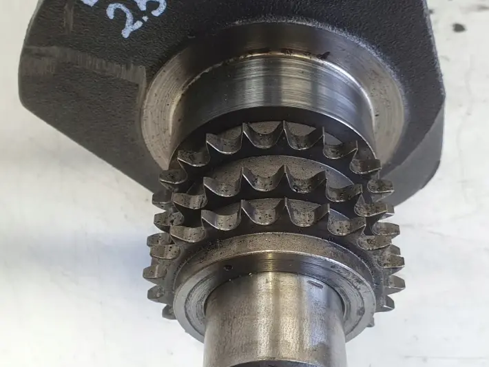 Land Rover Discovery II 2.5 TD5 WAŁ KORBOWY HRC2698 IDA50826