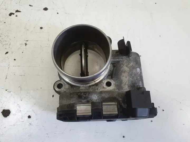 Volvo S40 II V50 2.4 D5 PRZEPUSTNICA 31216665