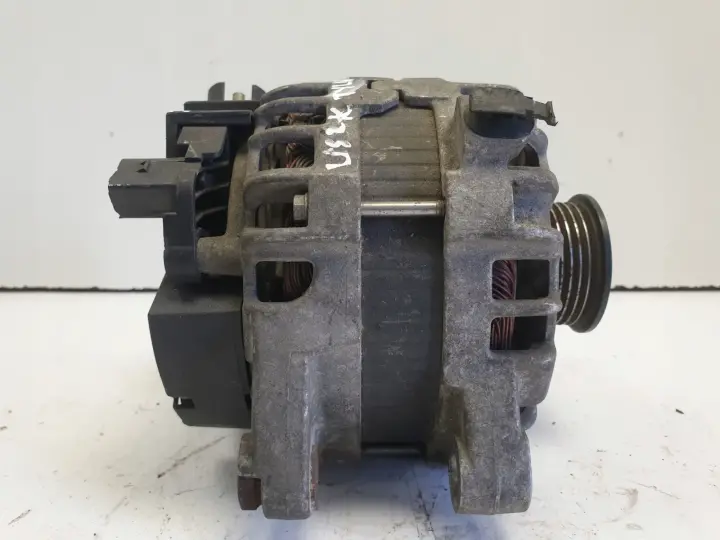 Jaguar XE 2.0 D ALTERNATOR 0125812018 180A oryg