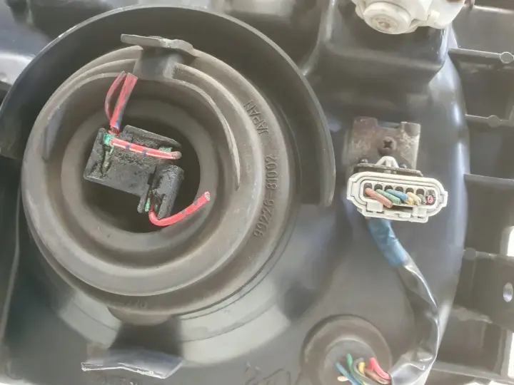 Mitsubishi Pajero II PRZEDNIA LAMPA PRAWA prawy przód anglik 110-37751