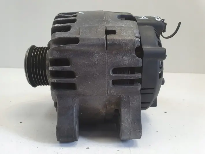 Citroen C5 I 2.0 HDI ALTERNATOR 9646321780 valeo