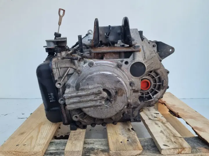 Hyundai Trajet 2.7 V6 AUTOMATYCZNA SKRZYNIA BIEGÓW automat