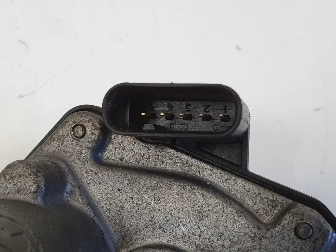 BMW F10 F11 2.0 D PRZEPUSTNICA 7810752