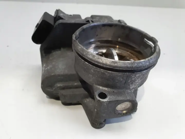 VW Golf V 1.9 TDI PRZEPUSTNICA 03G128063J